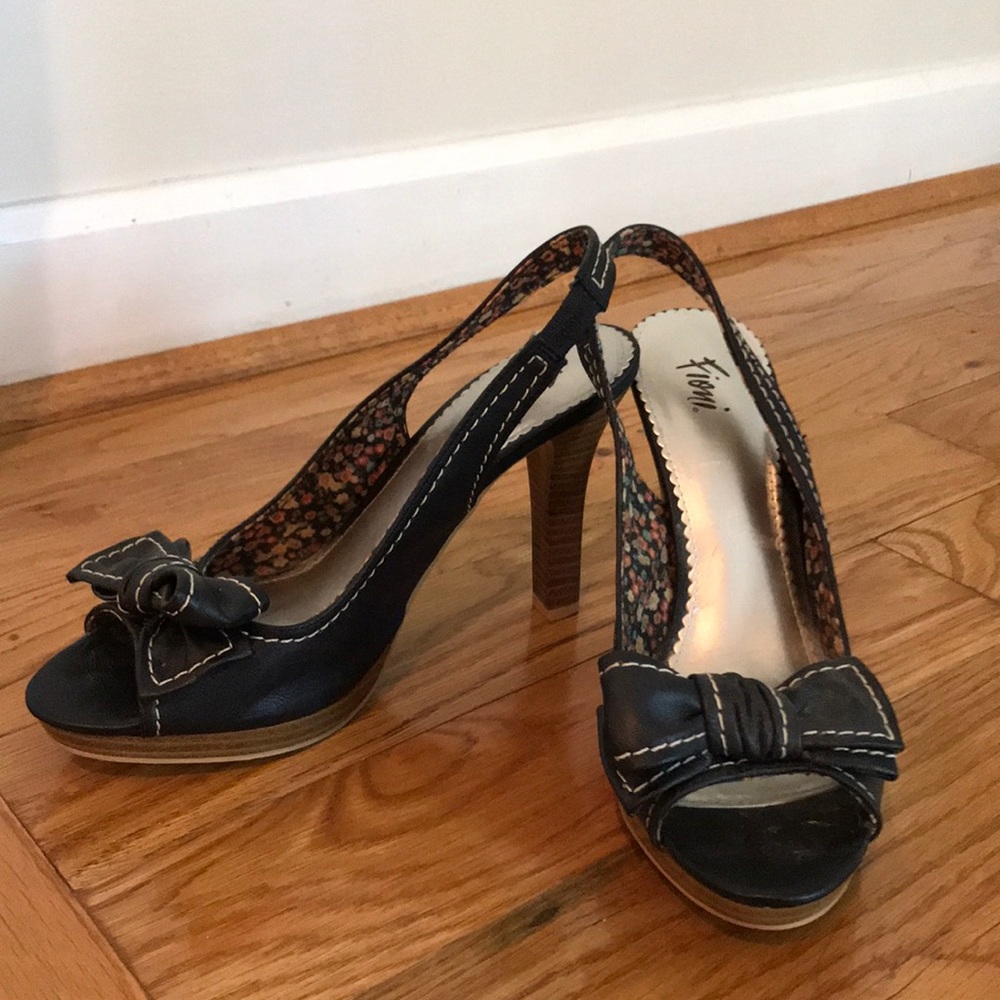 Fioni Black Heels